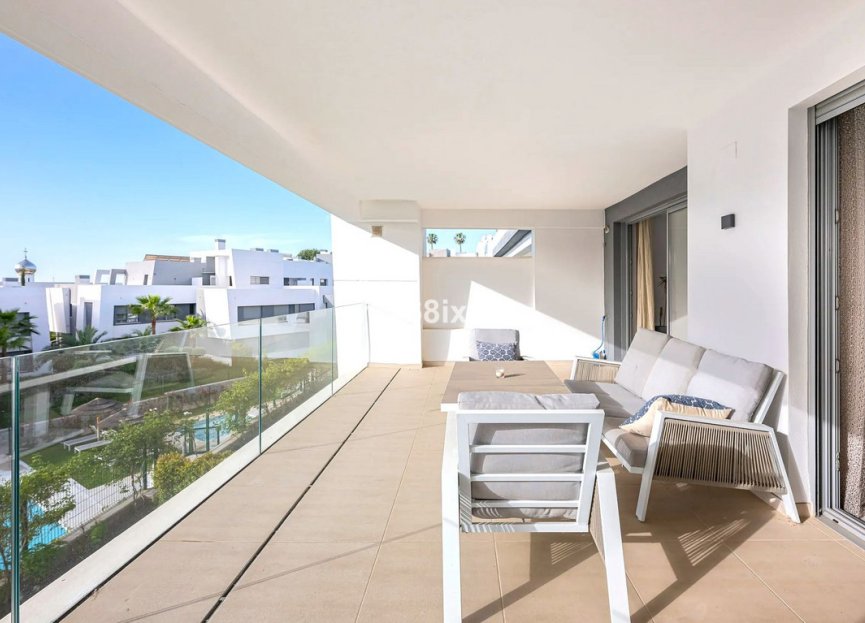 Resale - Apartment - Middle Floor Apartment - Estepona - Selwo