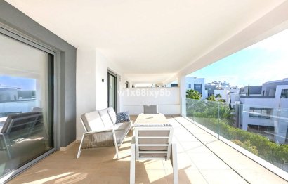 Resale - Apartment - Middle Floor Apartment - Estepona - Selwo