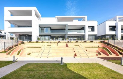 Resale - Apartment - Middle Floor Apartment - Estepona - Selwo