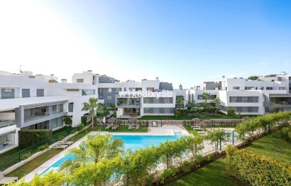 Resale - Apartment - Middle Floor Apartment - Estepona - Selwo