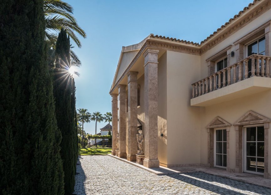 Resale - House - Detached Villa - Marbella - Sierra Blanca