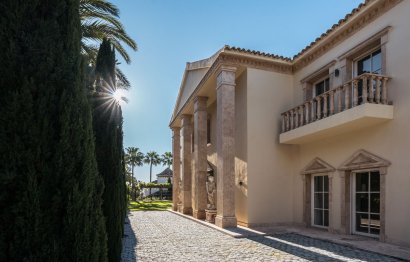 Resale - House - Detached Villa - Marbella - Sierra Blanca