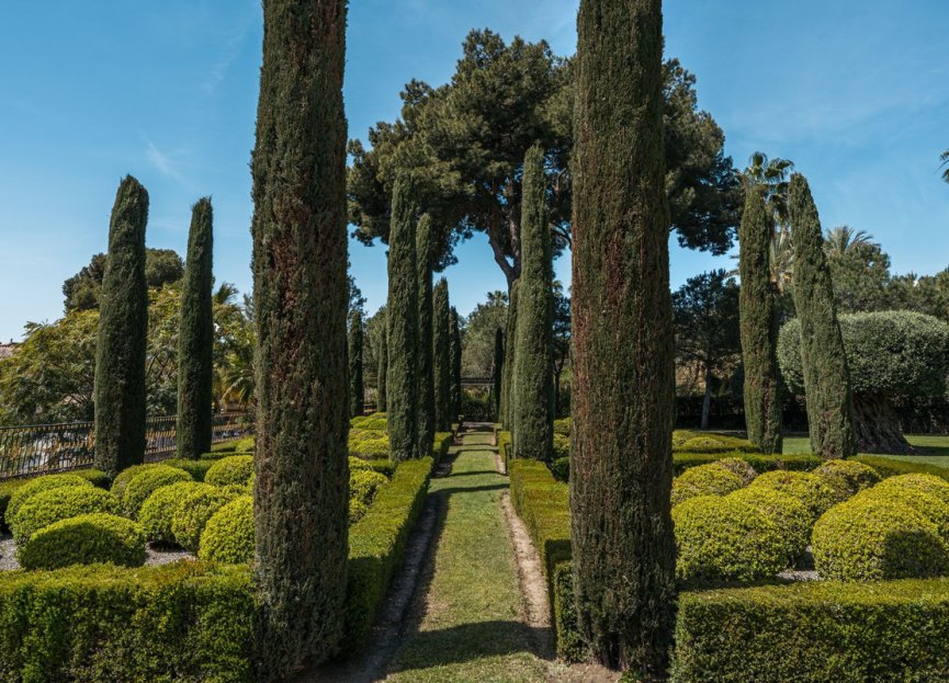 Resale - House - Detached Villa - Marbella - Sierra Blanca