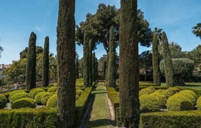 Resale - House - Detached Villa - Marbella - Sierra Blanca