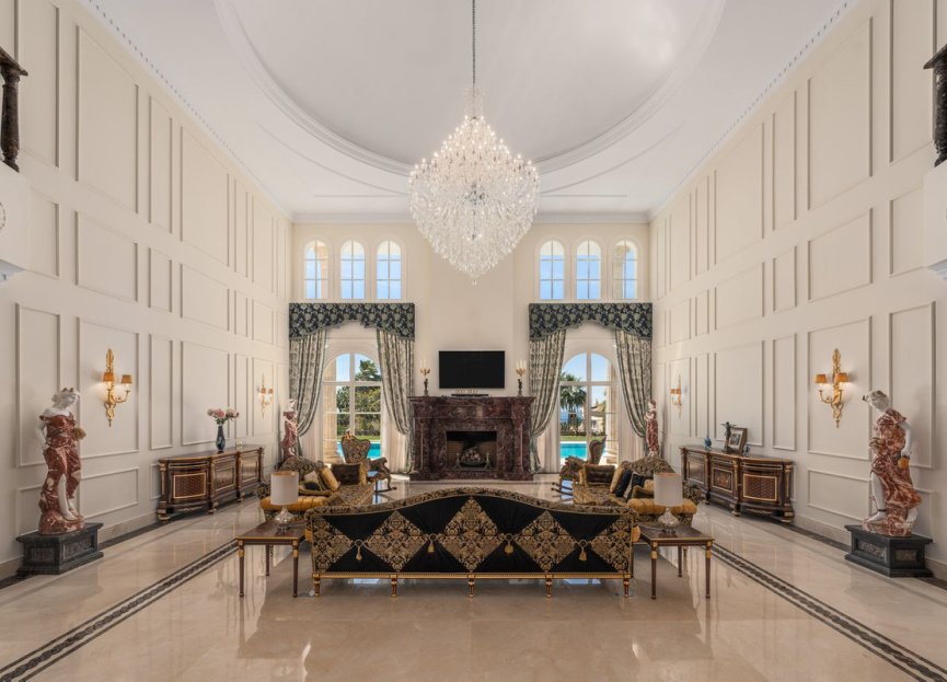 Resale - House - Detached Villa - Marbella - Sierra Blanca