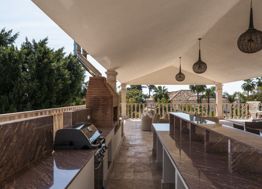 Resale - House - Detached Villa - Marbella - Sierra Blanca