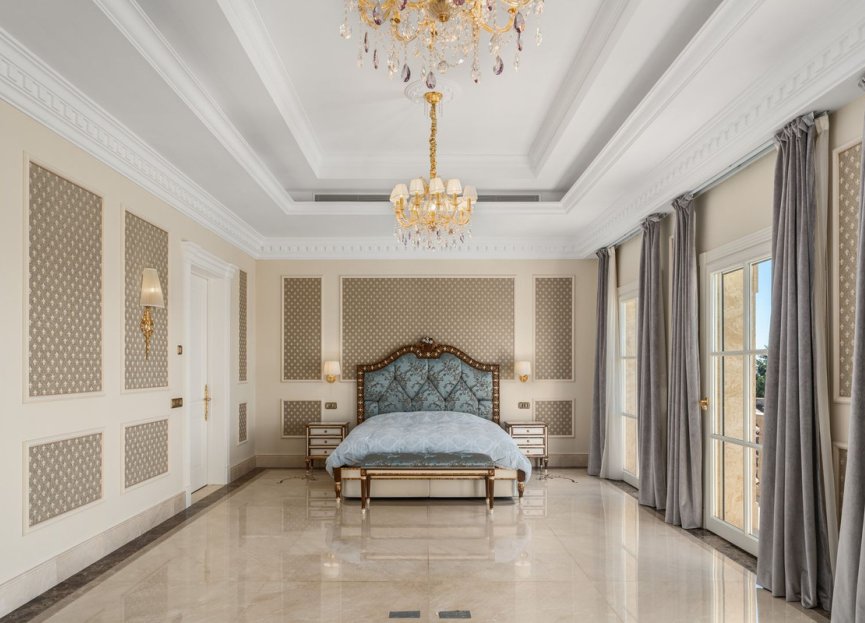 Resale - House - Detached Villa - Marbella - Sierra Blanca