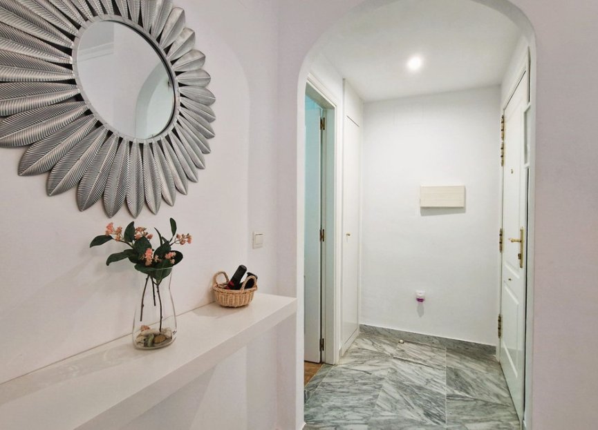 Resale - Apartment - Middle Floor Apartment - Marbella - San Pedro De Alcantara