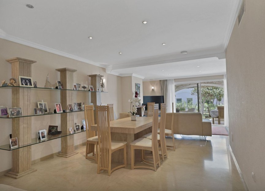 Resale - Ground floor apartment - Estepona - New Golden Mile