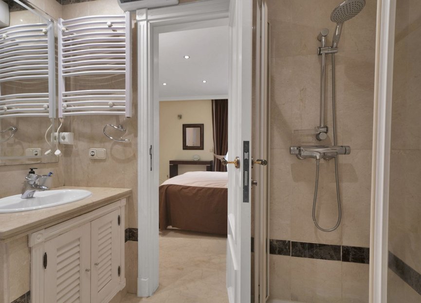 Resale - Ground floor apartment - Estepona - New Golden Mile