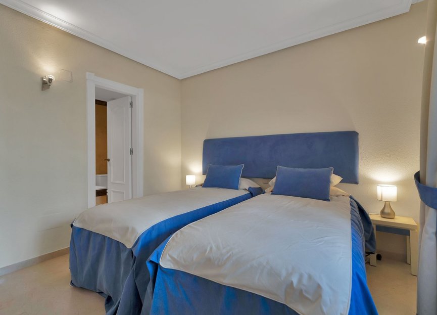 Resale - Ground floor apartment - Estepona - New Golden Mile