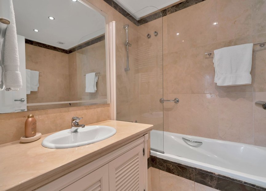 Resale - Ground floor apartment - Estepona - New Golden Mile