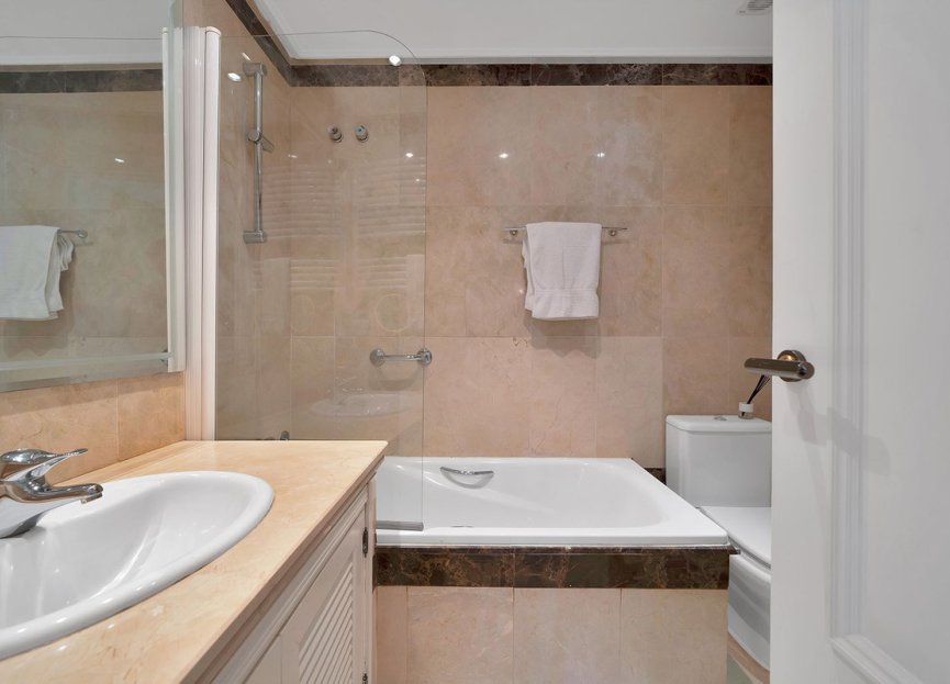 Resale - Ground floor apartment - Estepona - New Golden Mile