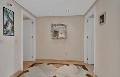 Resale - Ground floor apartment - Estepona - New Golden Mile