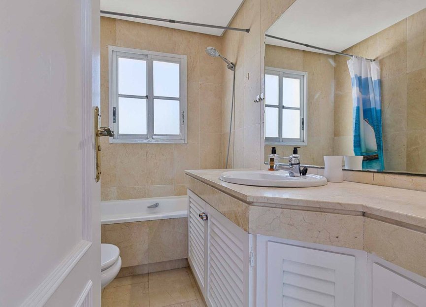 Reventa - House - Townhouse - Estepona - Estepona Centro