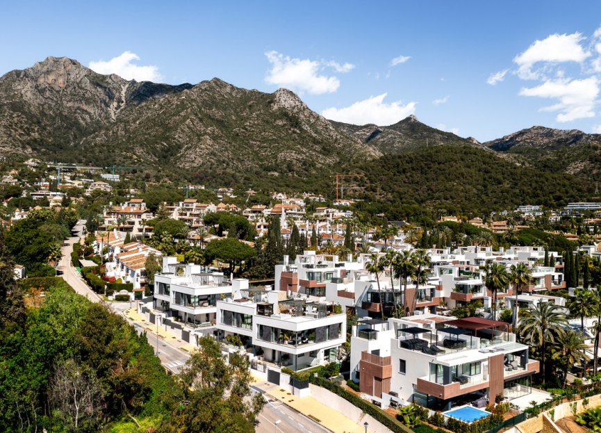 Reventa - House - Semi-Detached House - Marbella - Sierra Blanca