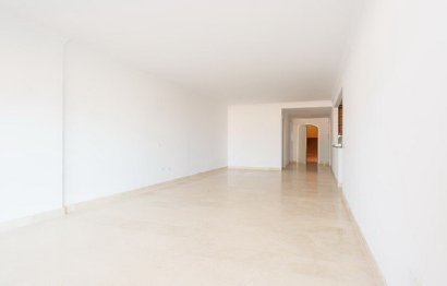 Reventa - Ground floor apartment - Marbella - Marbella Centro