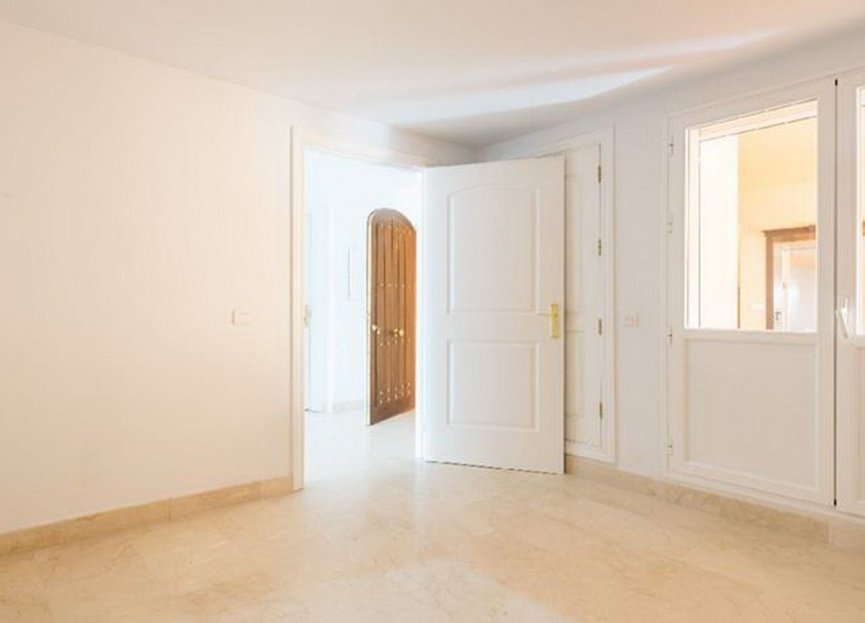 Reventa - Ground floor apartment - Marbella - Marbella Centro