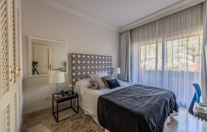 Resale - Apartment - Middle Floor Apartment - Marbella - Nueva Andalucia