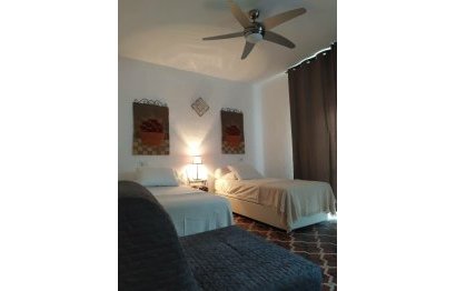 Resale - House - Townhouse - Estepona - Estepona Centro