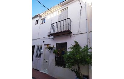 Resale - House - Townhouse - Estepona - Estepona Centro