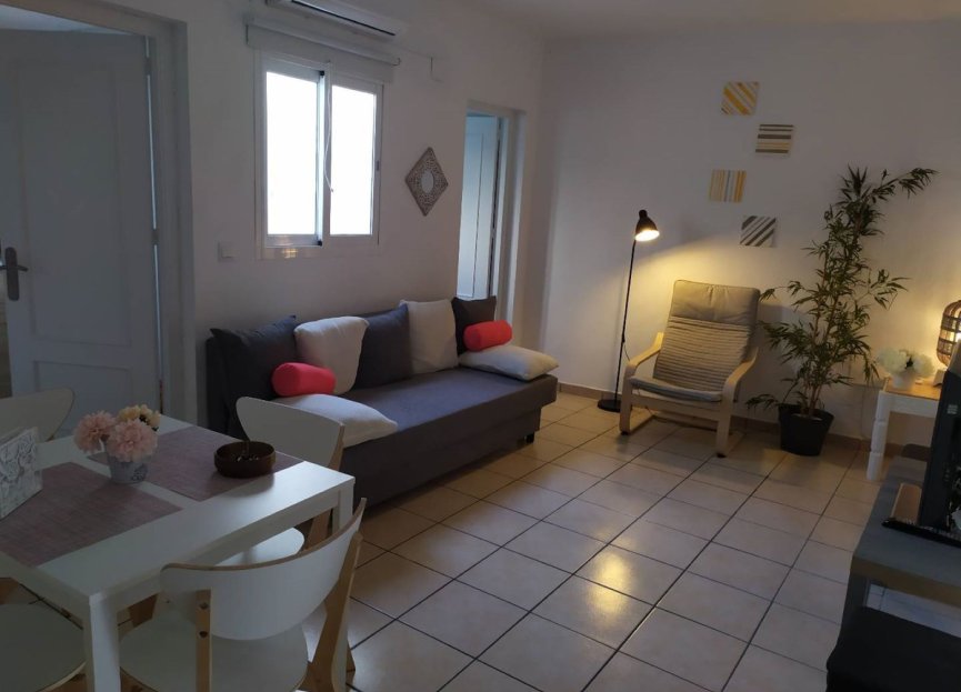 Resale - House - Townhouse - Estepona - Estepona Centro