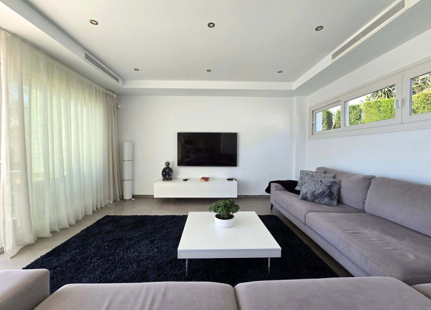 Resale - House - Detached Villa - Fuengirola - Torreblanca