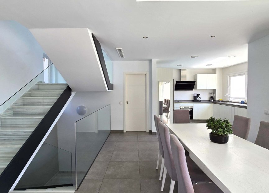 Resale - House - Detached Villa - Fuengirola - Torreblanca