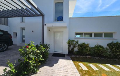 Resale - House - Detached Villa - Fuengirola - Torreblanca