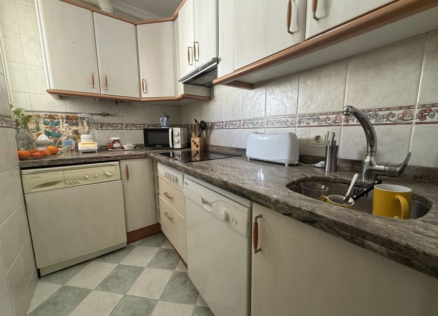 Resale - Apartment - Middle Floor Apartment - Marbella - Marbella Centro