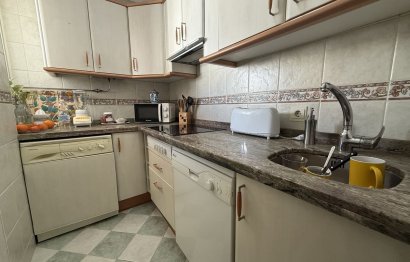 Resale - Apartment - Middle Floor Apartment - Marbella - Marbella Centro