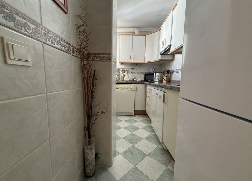 Resale - Apartment - Middle Floor Apartment - Marbella - Marbella Centro