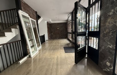 Resale - Apartment - Middle Floor Apartment - Marbella - Marbella Centro