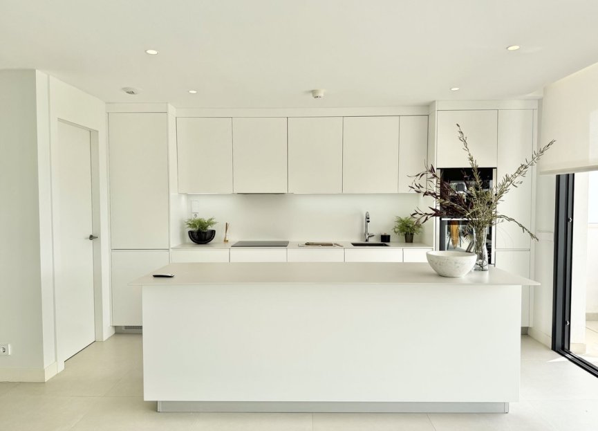 Resale - Apartment - Middle Floor Apartment - Fuengirola - Fuengirola Centro