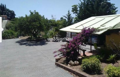 Resale - Ground floor apartment - Estepona - Estepona Centro