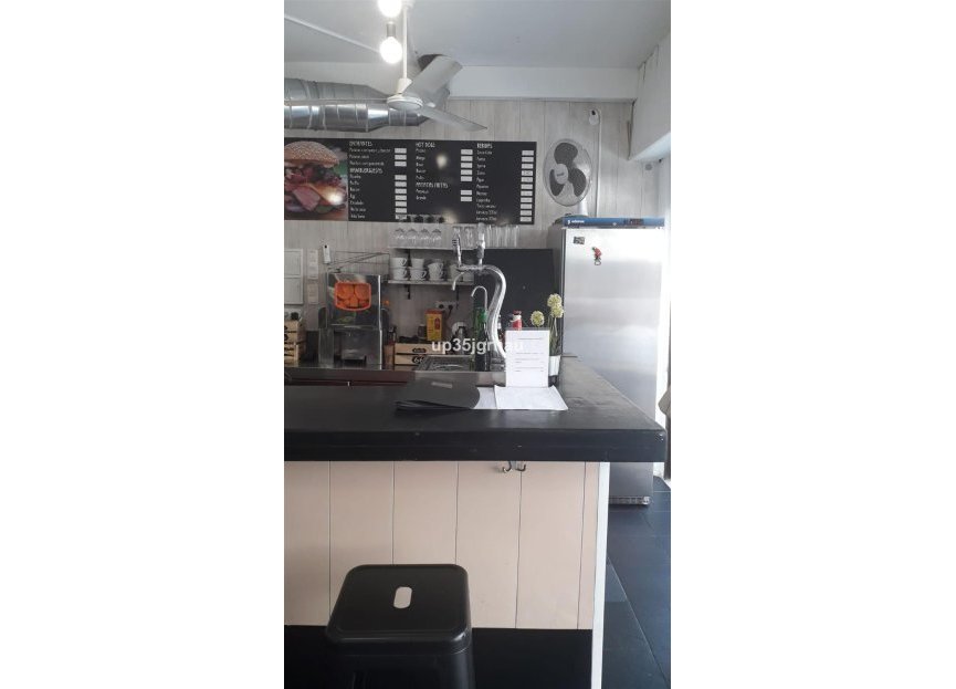 Resale - House - Townhouse - Estepona - Estepona Centro