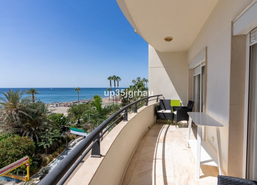 Resale - Apartment - Middle Floor Apartment - Estepona - Estepona Centro