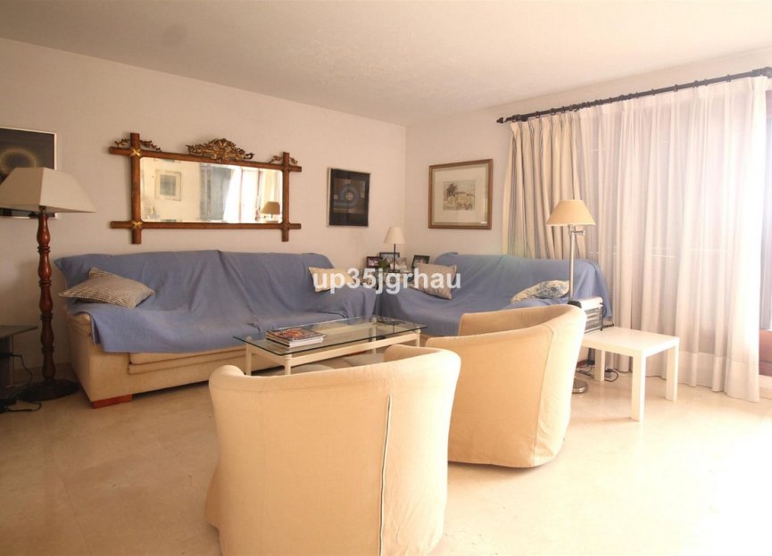 Resale - Apartment - Penthouse - Estepona - Estepona Centro