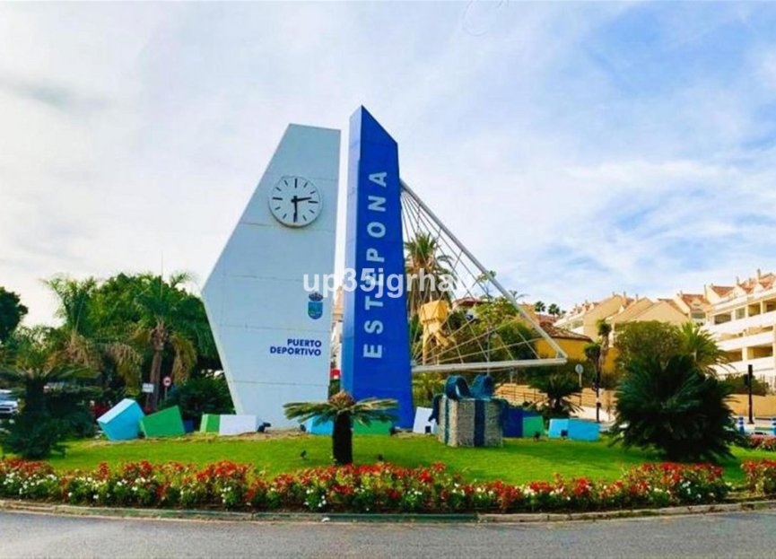 Resale - Apartment - Penthouse - Estepona - Estepona Centro
