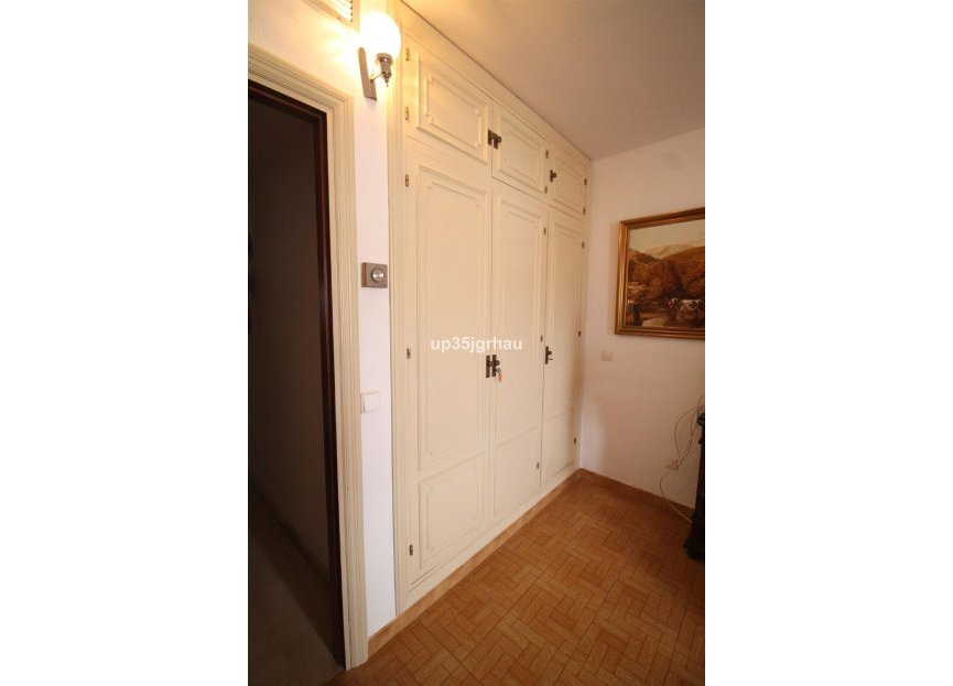 Resale - Apartment - Penthouse - Estepona - Estepona Centro