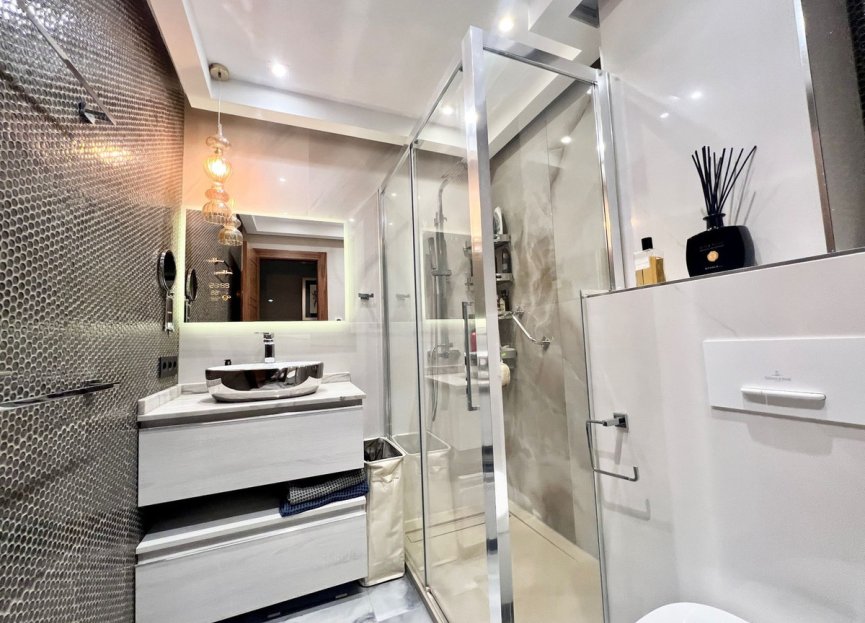 Resale - Ground floor apartment - Marbella - San Pedro De Alcantara