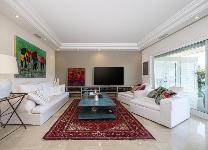 Resale - Ground floor apartment - Marbella - Nueva Andalucia
