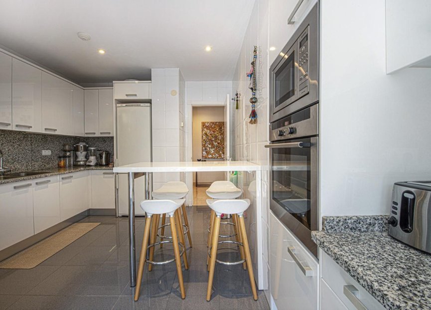 Resale - Ground floor apartment - Marbella - Nueva Andalucia