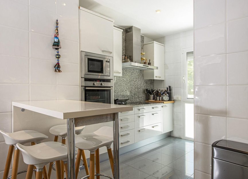 Resale - Ground floor apartment - Marbella - Nueva Andalucia