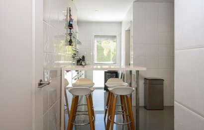 Resale - Ground floor apartment - Marbella - Nueva Andalucia