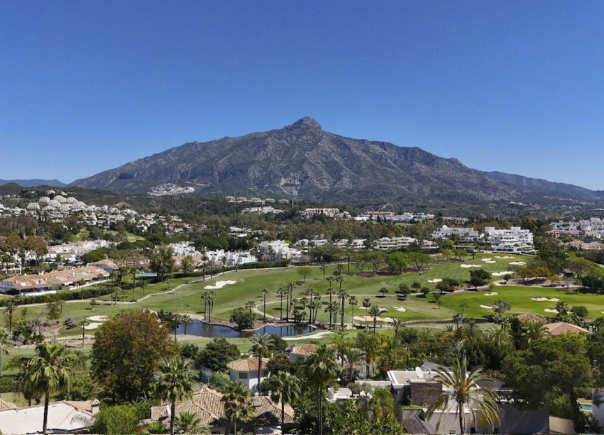 Resale - Ground floor apartment - Marbella - Nueva Andalucia