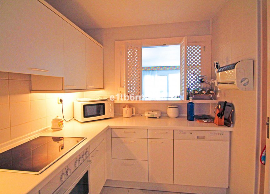 Resale - Ground floor apartment - Marbella - The Golden Mile