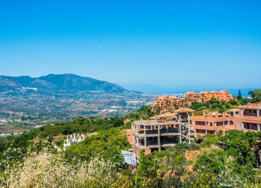 Resale - House - Detached Villa - Marbella - La Mairena