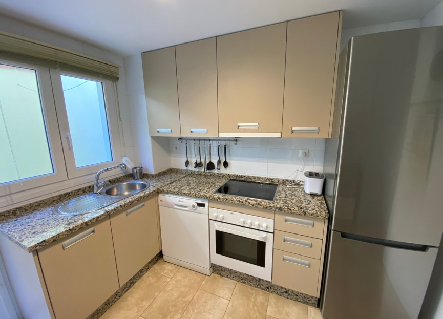 Resale - Apartment - Middle Floor Apartment - Fuengirola - Carvajal