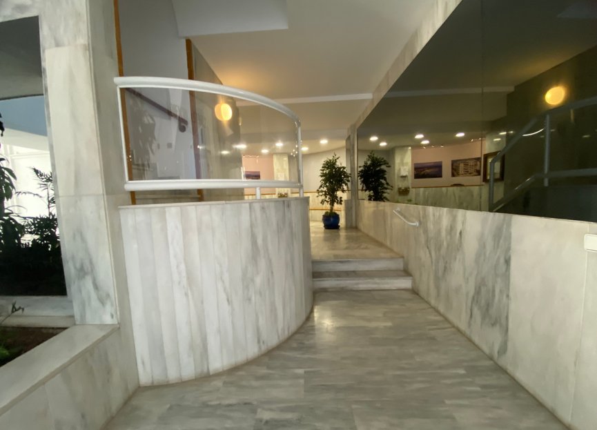 Resale - Apartment - Middle Floor Apartment - Fuengirola - Fuengirola Centro